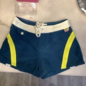 Roxy vintage girls Navy and Yellow Shorts may fit  a junior Measured waist
